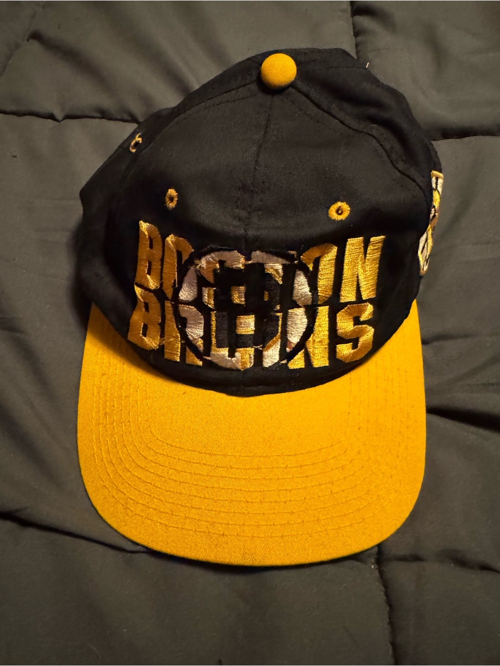 STARTER Black and Yellow Boston Bruins Snapback Hat
